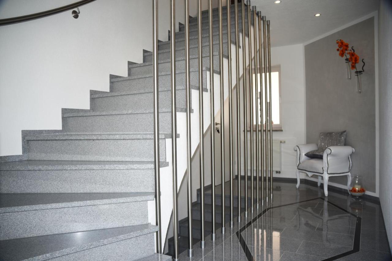 Antike & Modern Deluxe Lägenhet Günzburg Exteriör bild