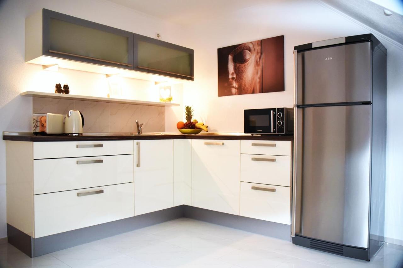 Antike & Modern Deluxe Lägenhet Günzburg Exteriör bild